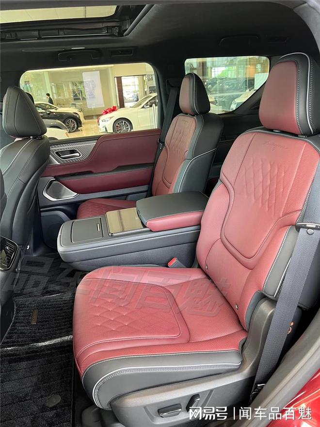 内外设计更显年轻换装V6双涡轮发动机j9国际站英菲尼迪QX80换代回归！(图5)
