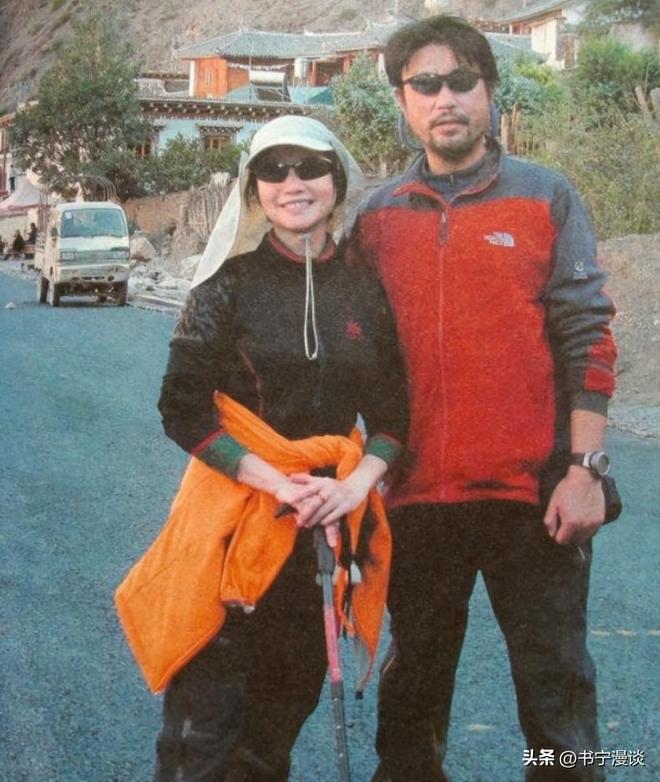 二婚丈夫住农村平房院子大得能跑步九游会网站64岁徐俐晒北京小院和(图8)